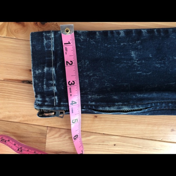 Moto leggings by 7 For All Mankind - Picture 7 of 7